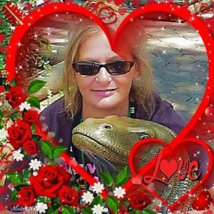 Meet your Posher, Debbie